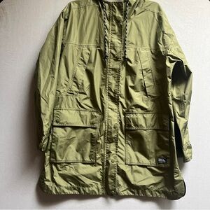 Eddie Bauer Women's L Olive Green Ripstop Hooded Rain Shell Jacket